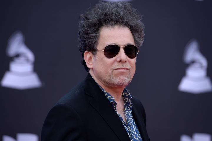 Andrés Calamaro planta a sus fans en pleno concierto en Cali: "Están cancelados. Hasta nunca" Andrés Calamaro planta a sus fans en pleno concierto en Cali: "Están cancelados. Hasta nunca"