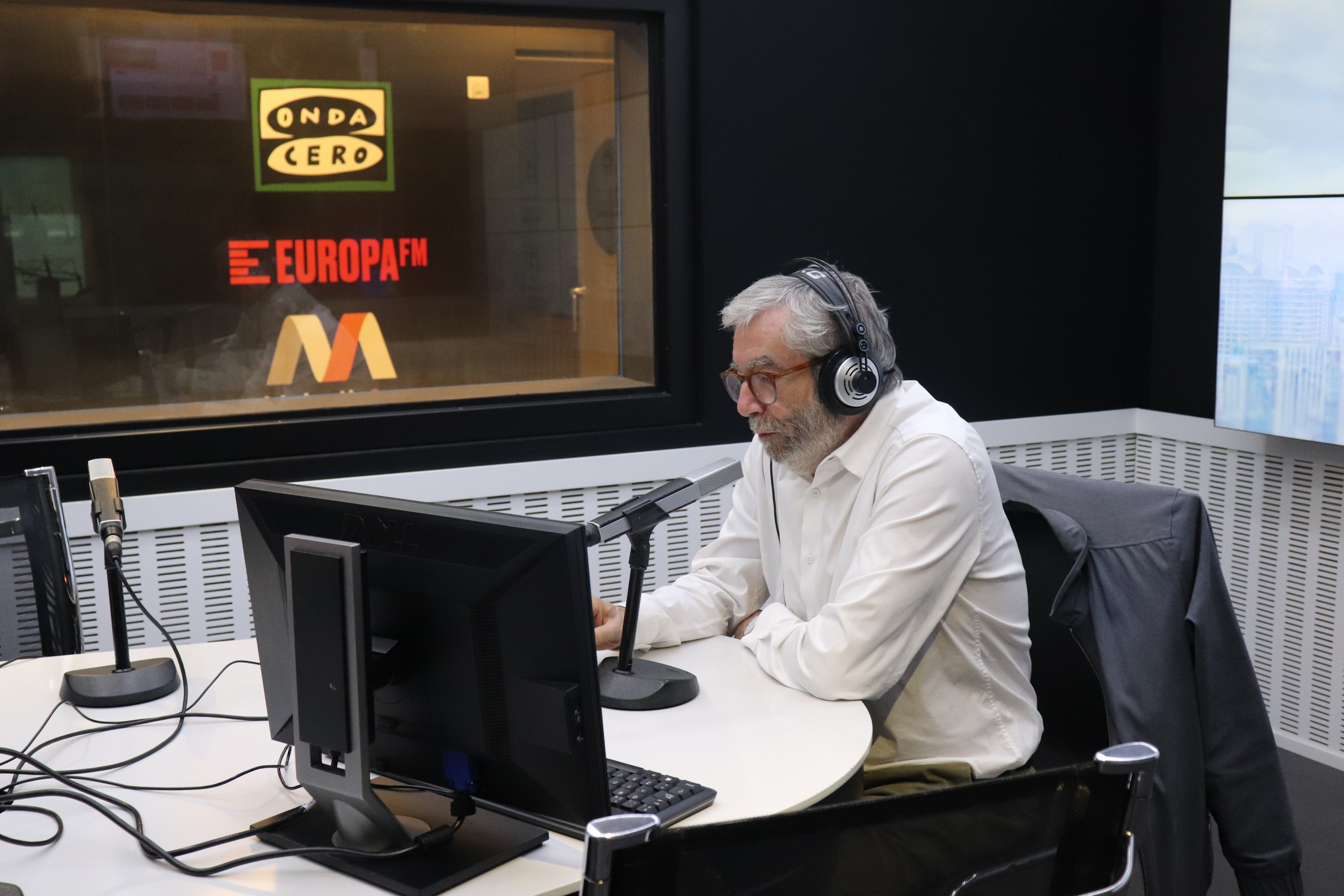 Antonio Muñoz Molina: "No nos hacemos a la idea del grado de destrucción y trauma que una guerra civil provoca" Antonio Muñoz Molina: "No nos hacemos a la idea del grado de destrucción y trauma que una guerra civil provoca"
