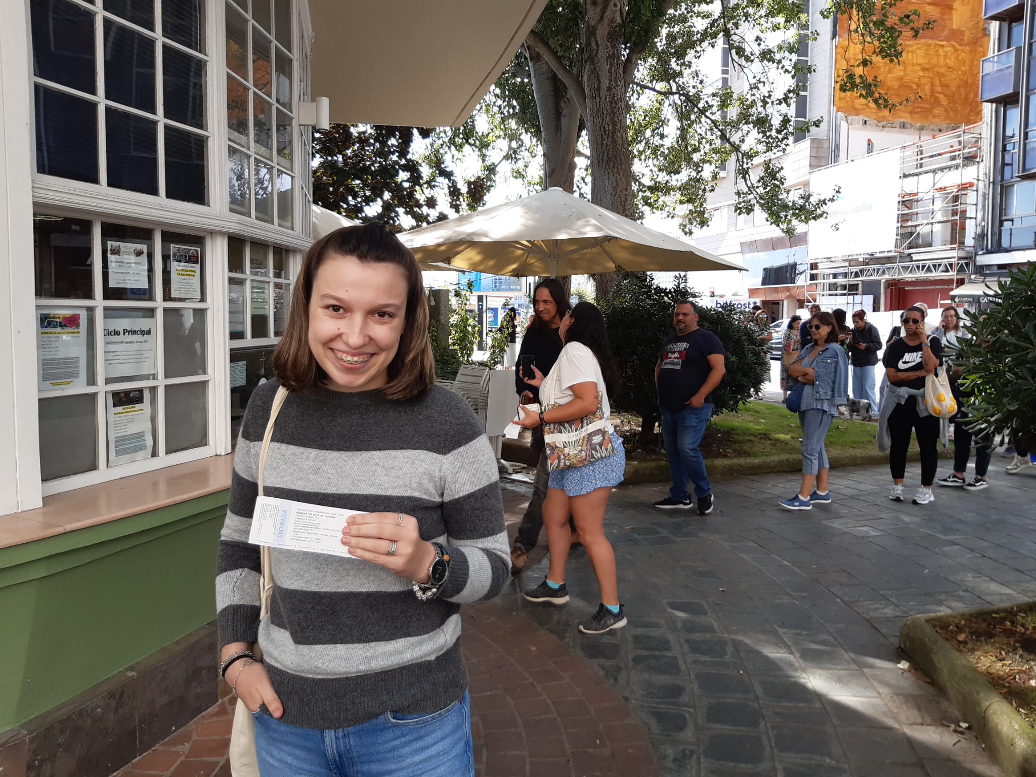Cola para las entradas del segundo concierto de Melendi en A Coruña y quirófano esta tarde para operar el menisco de Barbero Cola para las entradas del segundo concierto de Melendi en A Coruña y quirófano esta tarde para operar el menisco de Barbero