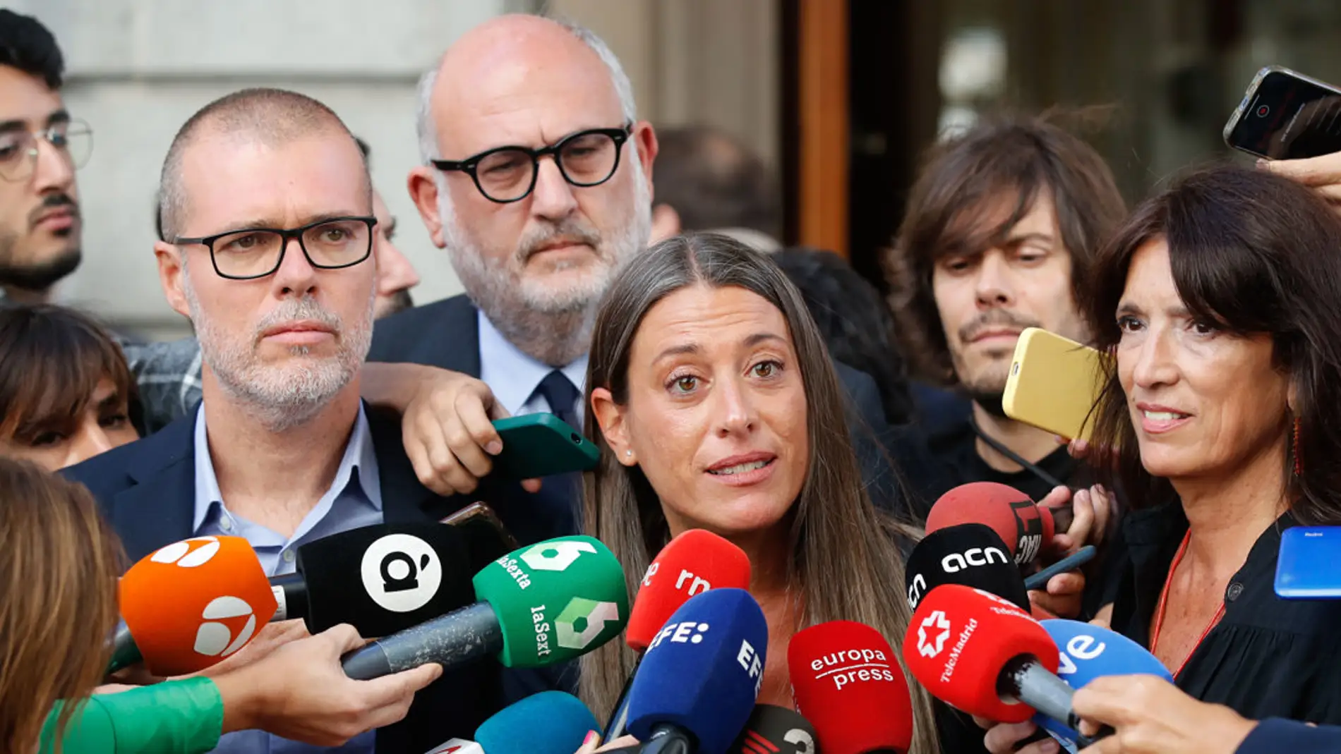Miriam Nogueras dice que ya no volverá a hablar en castellano en el Congreso, ni siquiera ante la prensa/ EFE/ Juan Carlos Hidalgo