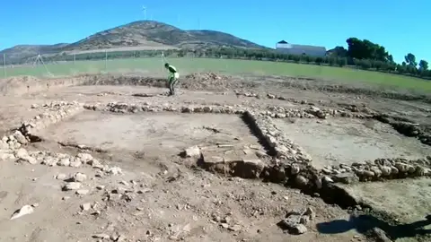 Yacimiento de la bodega romana de El Peral (Valdepeñas) Yacimiento de la bodega romana de El Peral (Valdepeñas)