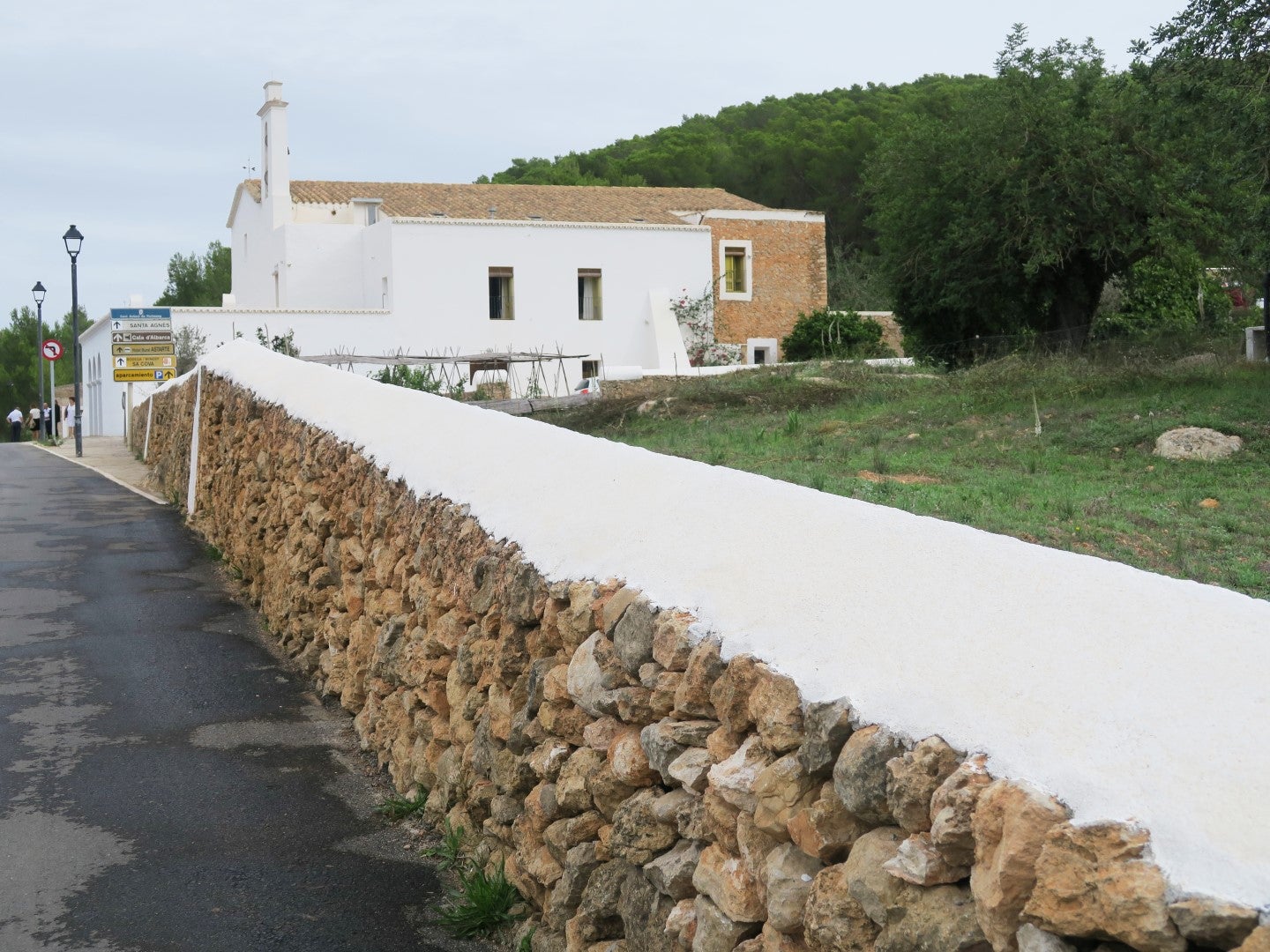 El Ayuntamiento de Sant Antoni de Portmany, en Ibiza, invierte más de un millón de euros en remodelar el casco urbano de Sant Mateu El Ayuntamiento de Sant Antoni de Portmany, en Ibiza, invierte más de un millón de euros en remodelar el casco urbano de Sant Mateu