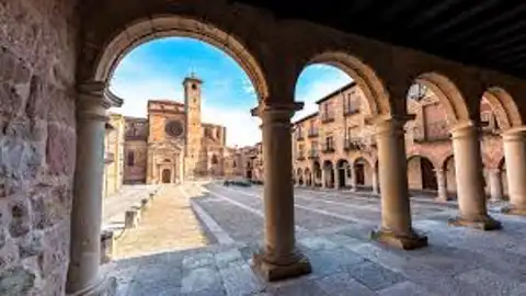Vista de Sigüenza (Guadalajara). Vista de Sigüenza (Guadalajara).