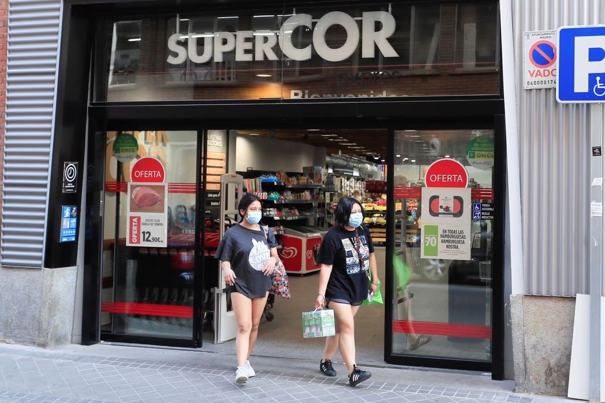 El Corte Inglés traspasa a Carrefour el negocio de 47 Supercor por 60 millones El Corte Inglés traspasa a Carrefour el negocio de 47 Supercor por 60 millones