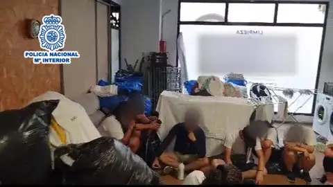 Una imagen de la operación policial en Alicante Una imagen de la operación policial en Alicante