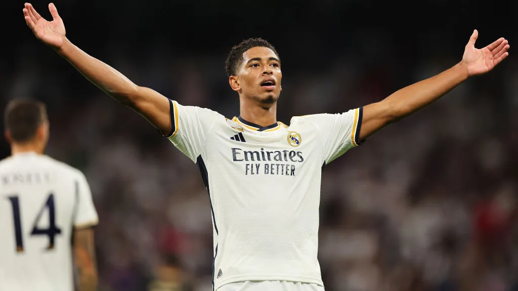 Jude Bellingham celebra su primer gol en Champions con el Real Madrid