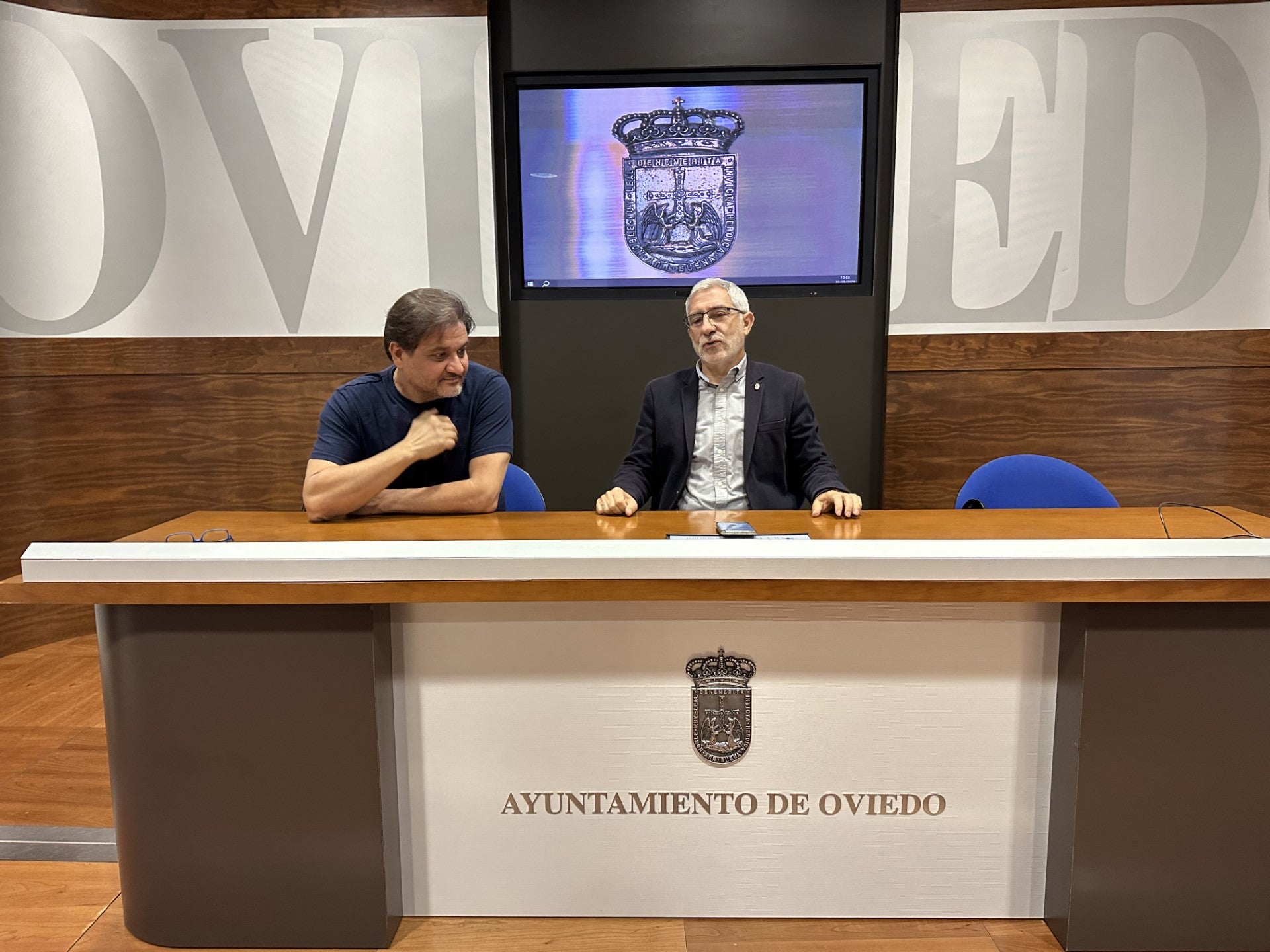 Llamazares considera que las ordenanzas fiscales planteadas por el Ayuntamiento hacen peligrar las grandes obras Llamazares considera que las ordenanzas fiscales planteadas por el Ayuntamiento hacen peligrar las grandes obras