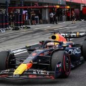 Pole incontestable de Verstappen en Japón; Sainz 6º y Alonso 10º