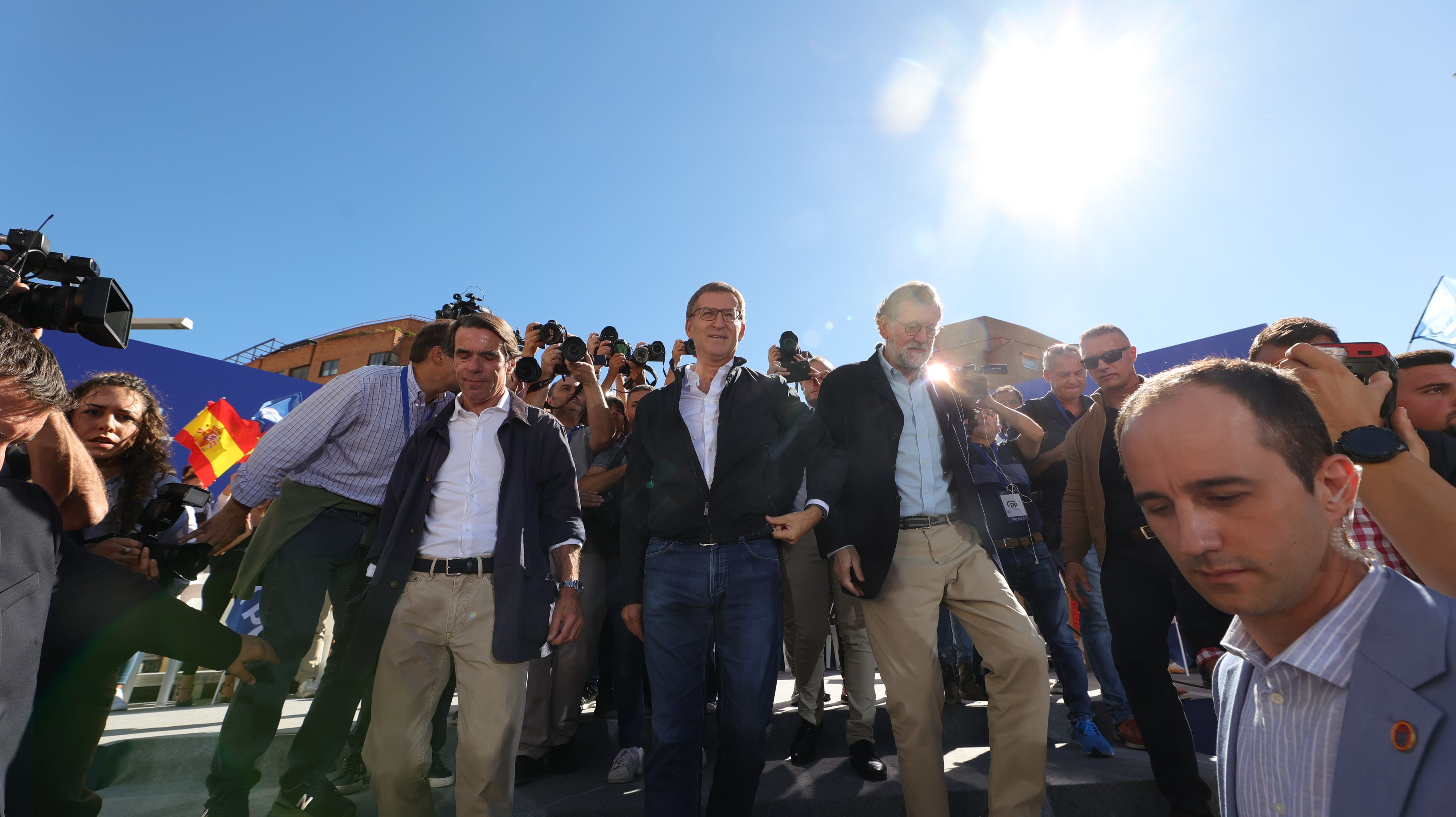 Aznar llama a alzar la voz contra "la infamia" de la amnistía: "El silencio no es una opción responsable" Aznar llama a alzar la voz contra "la infamia" de la amnistía: "El silencio no es una opción responsable"