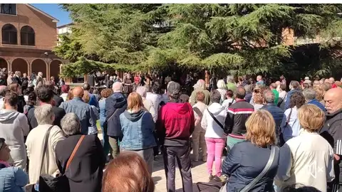 Vecinos del barrio del Carmen muestran su malestar por la venta de droga .