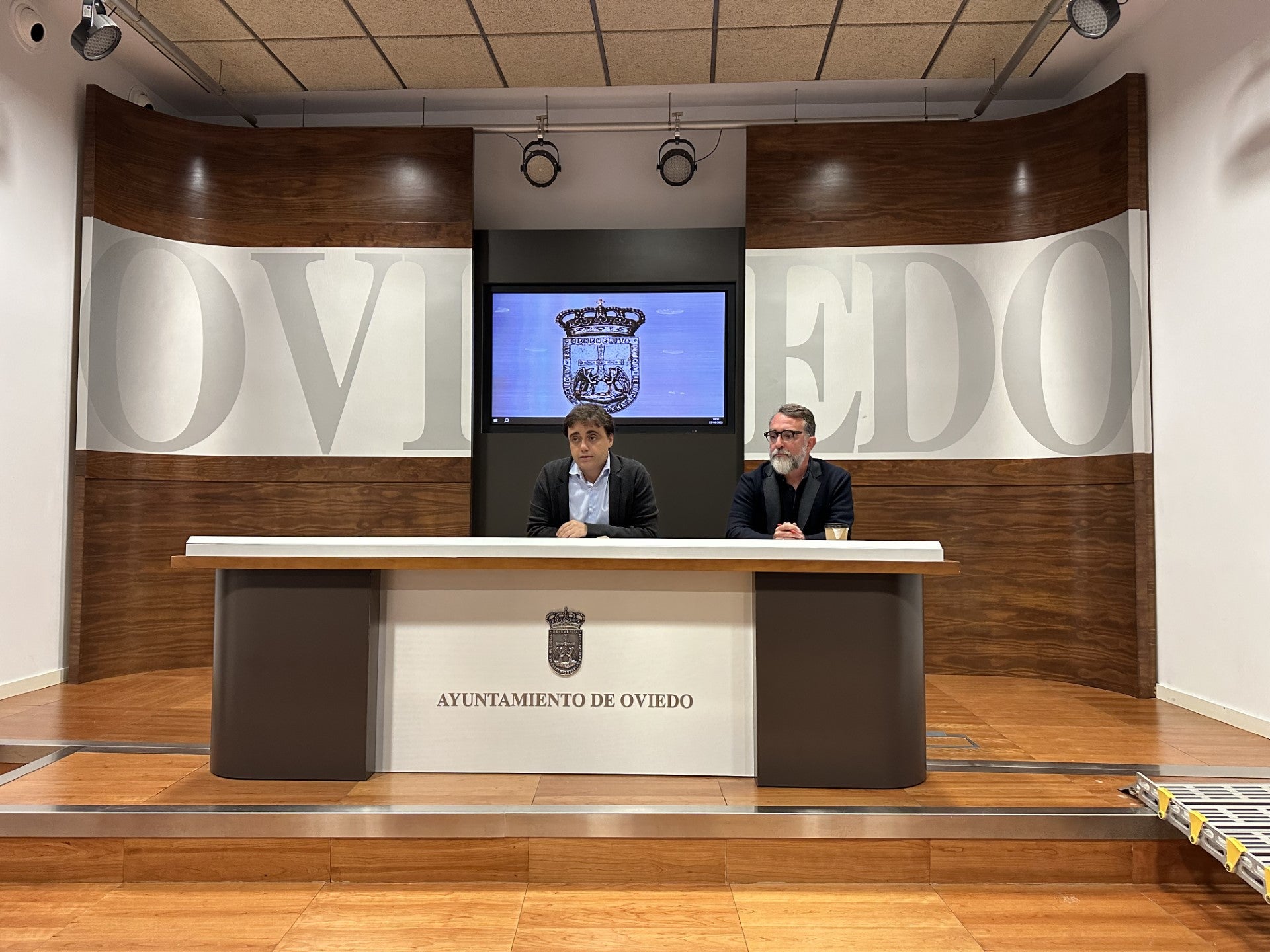 “La renuncia de Telecom México a abrir su centro en La Corredoria por ‘trabas administrativas’ es otra oportunidad perdida para Oviedo” “La renuncia de Telecom México a abrir su centro en La Corredoria por ‘trabas administrativas’ es otra oportunidad perdida para Oviedo”