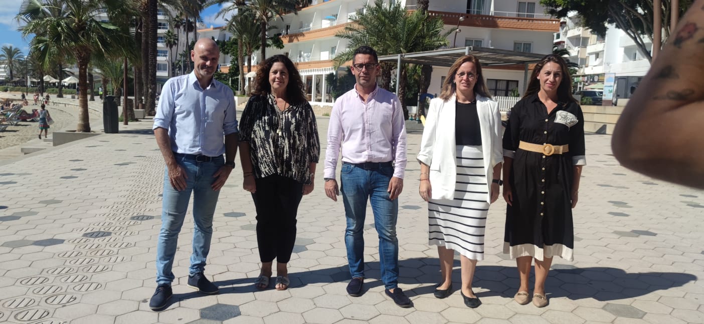 El alcalde de Ibiza Rafa Triguero anuncia un plan para reflotar el barrio de la Marina con una inversión de 200.000 euros El alcalde de Ibiza Rafa Triguero anuncia un plan para reflotar el barrio de la Marina con una inversión de 200.000 euros
