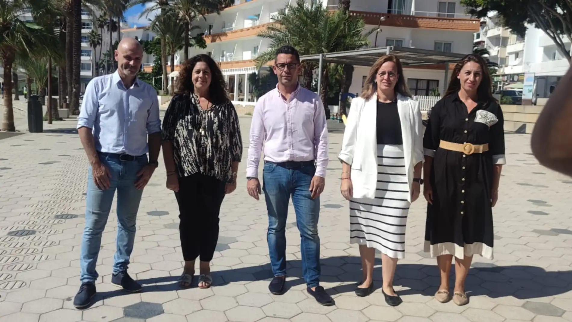 El alcalde de Ibiza Rafa Triguero anuncia un plan para reflotar el barrio de la Marina con una inversión de 200.000 euros 
