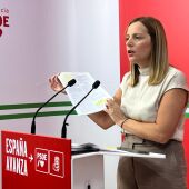 Ana Carrera, secretaria de Organización del PSOE de Cádiz, en rueda de prensa