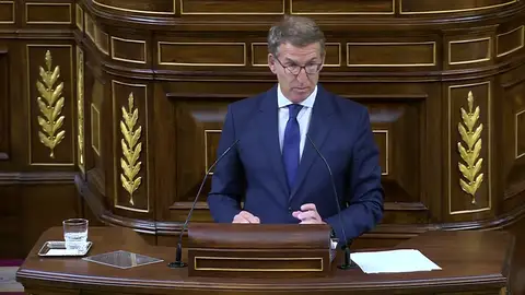 Feijóo bromea con conseguir los cinco votos de Podemos haciendo ministra a Irene Montero Feijóo bromea con conseguir los cinco votos de Podemos haciendo ministra a Irene Montero