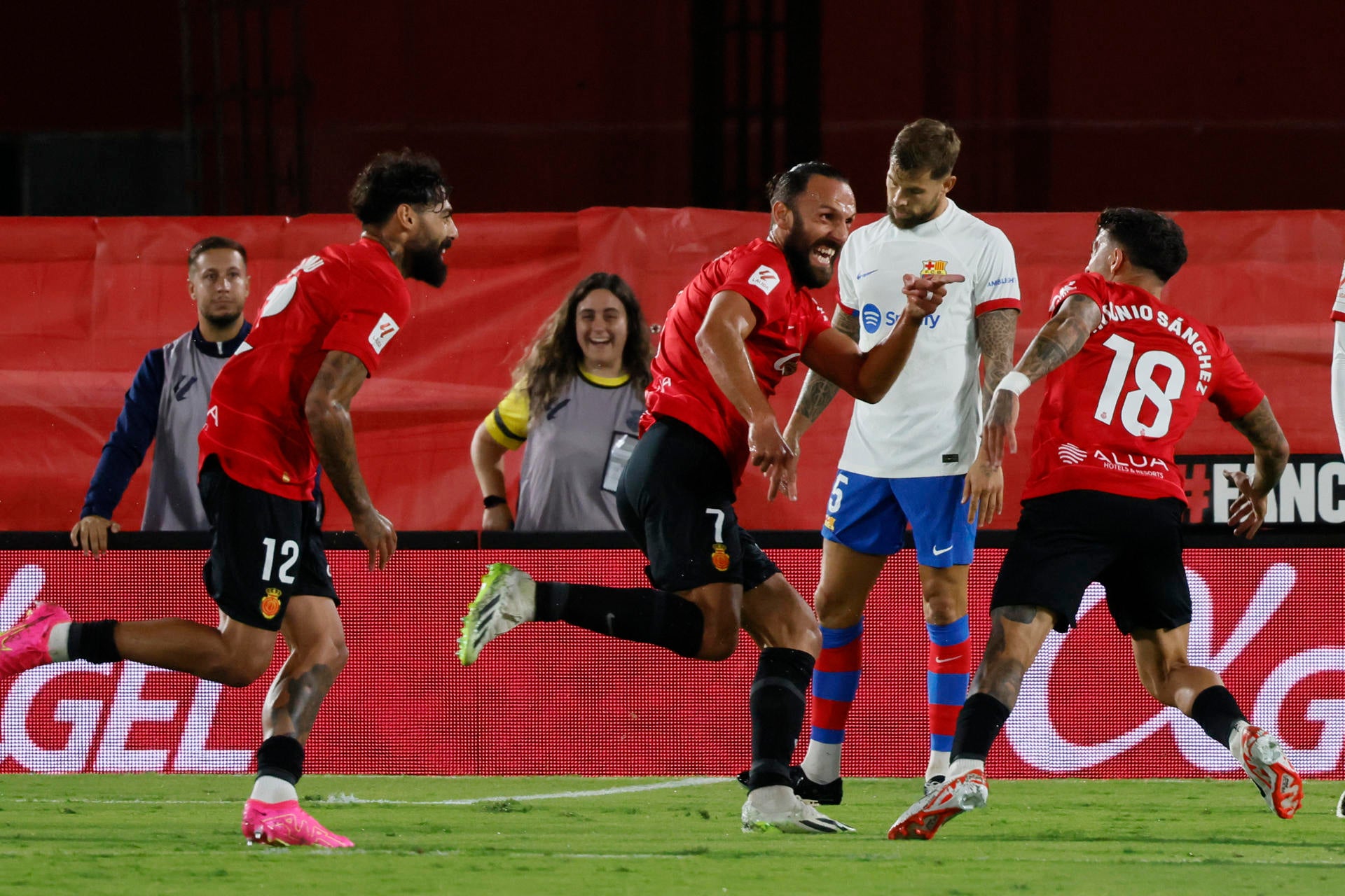 El Mallorca frena al líder El Mallorca frena al líder