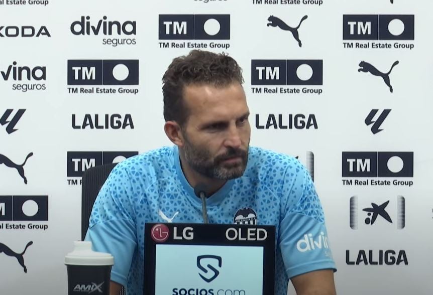 Rubén Baraja: "Benítez fue una referencia aunque yo tenga mi sello propio" Rubén Baraja: "Benítez fue una referencia aunque yo tenga mi sello propio"