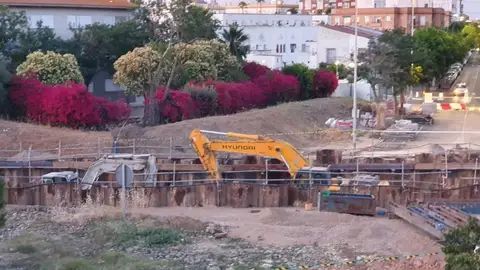 Las Razas reabrirá al tráfico el 9 de octubre desde Lagoh al IES Punta del Verde tras más de un año de obras Las Razas reabrirá al tráfico el 9 de octubre desde Lagoh al IES Punta del Verde tras más de un año de obras