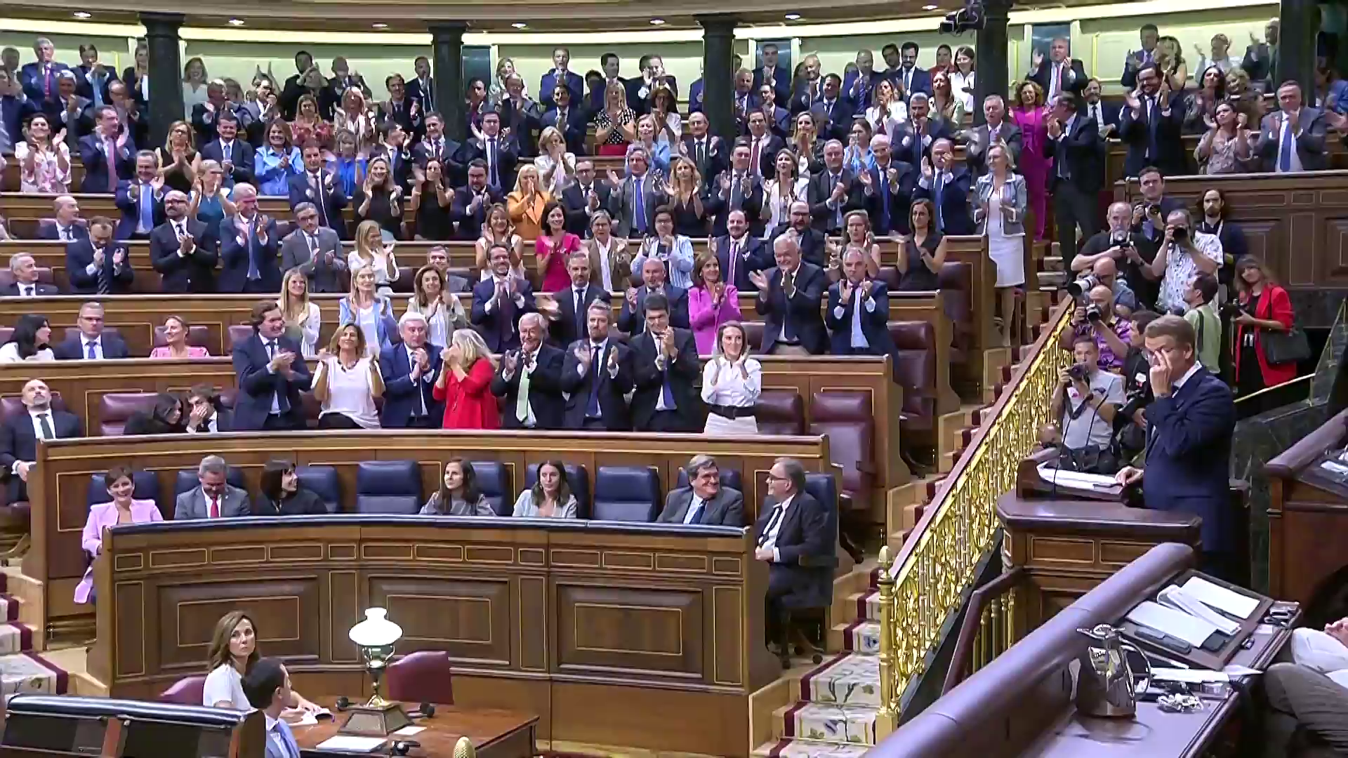 El vídeo en el que la bancada del PP grita "cobarde, cobarde" a Sánchez El vídeo en el que la bancada del PP grita "cobarde, cobarde" a Sánchez