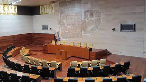 Las Preguntas a la Presidenta, las rebajas fiscales, la amnistía y el inicio del curso escolar centran el pleno de la Asamblea este jueves Las Preguntas a la Presidenta, las rebajas fiscales, la amnistía y el inicio del curso escolar centran el pleno de la Asamblea este jueves