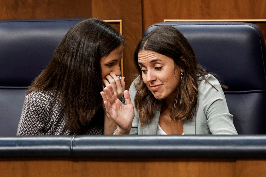 Irene Montero acusa a Yolanda Díaz de no dejar intervenir a Podemos en el debate de investidura Irene Montero acusa a Yolanda Díaz de no dejar intervenir a Podemos en el debate de investidura