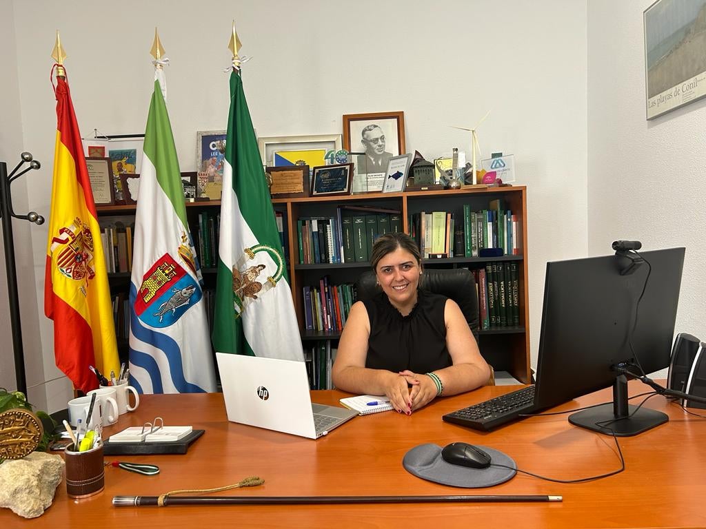 Inmaculada Sánchez: "No estamos en contra de las renovables, sino a los parques eólicos marinos que dañan a la pesca" Inmaculada Sánchez: "No estamos en contra de las renovables, sino a los parques eólicos marinos que dañan a la pesca"