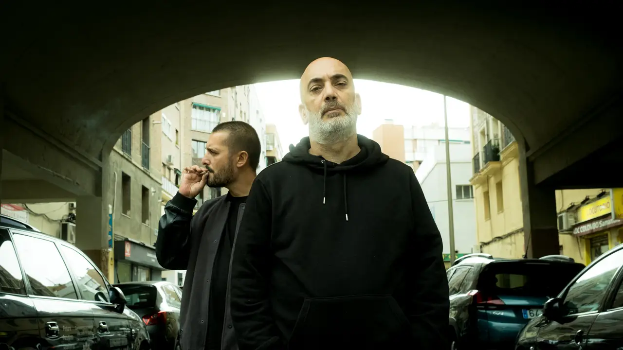 Kamikaze y R de Rumba Kamikaze y R de Rumba
