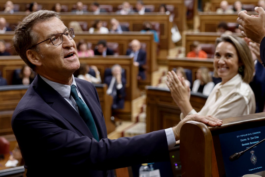 Feijóo reta a Sánchez a subir a la tribuna para aclarar si defiende la amnistía y el referéndum Feijóo reta a Sánchez a subir a la tribuna para aclarar si defiende la amnistía y el referéndum