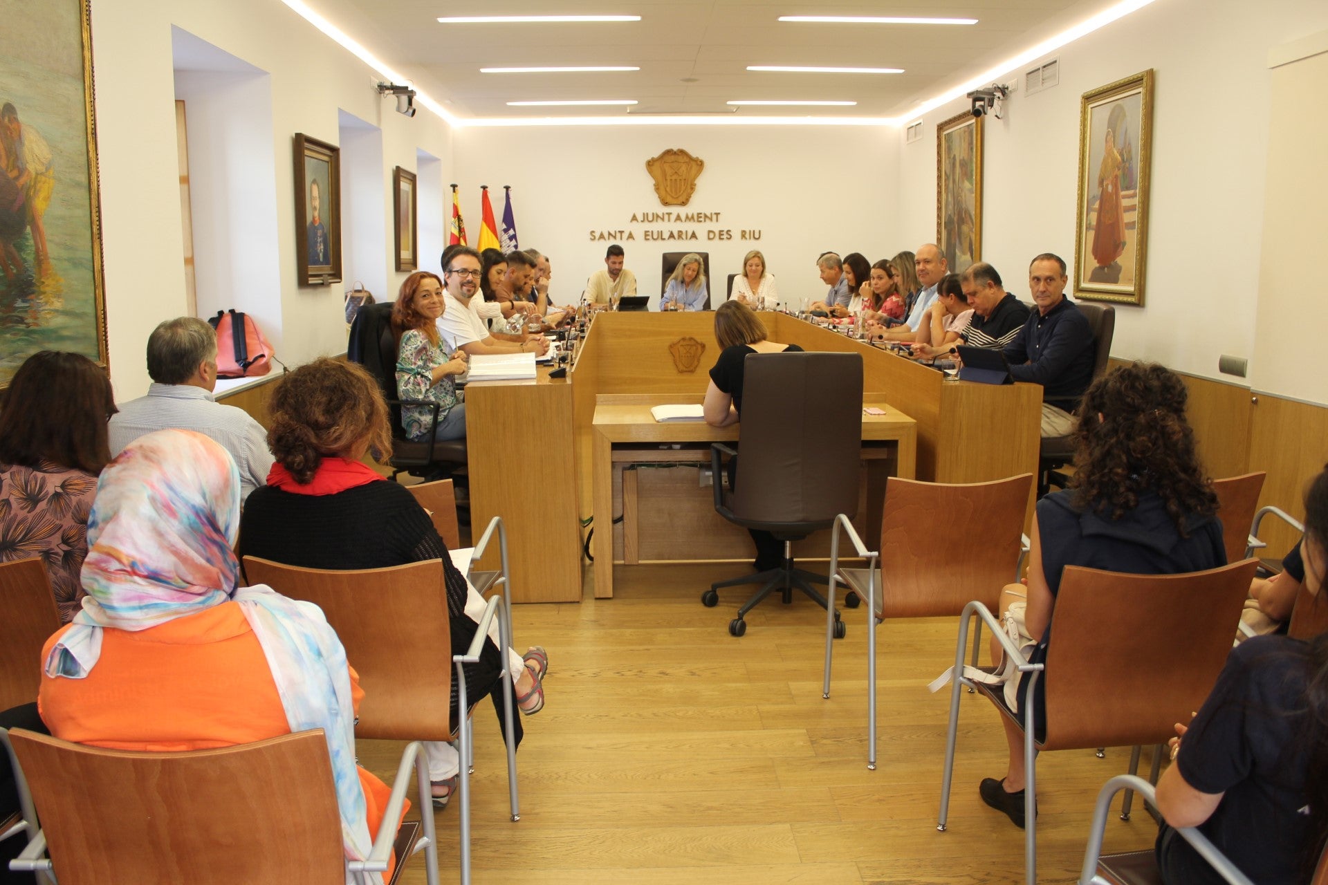 Santa Eulària des Riu aprueba por unanimidad destinar 1,45 millones para es Puig d’en Valls y es Puig d’en Fita Santa Eulària des Riu aprueba por unanimidad destinar 1,45 millones para es Puig d’en Valls y es Puig d’en Fita