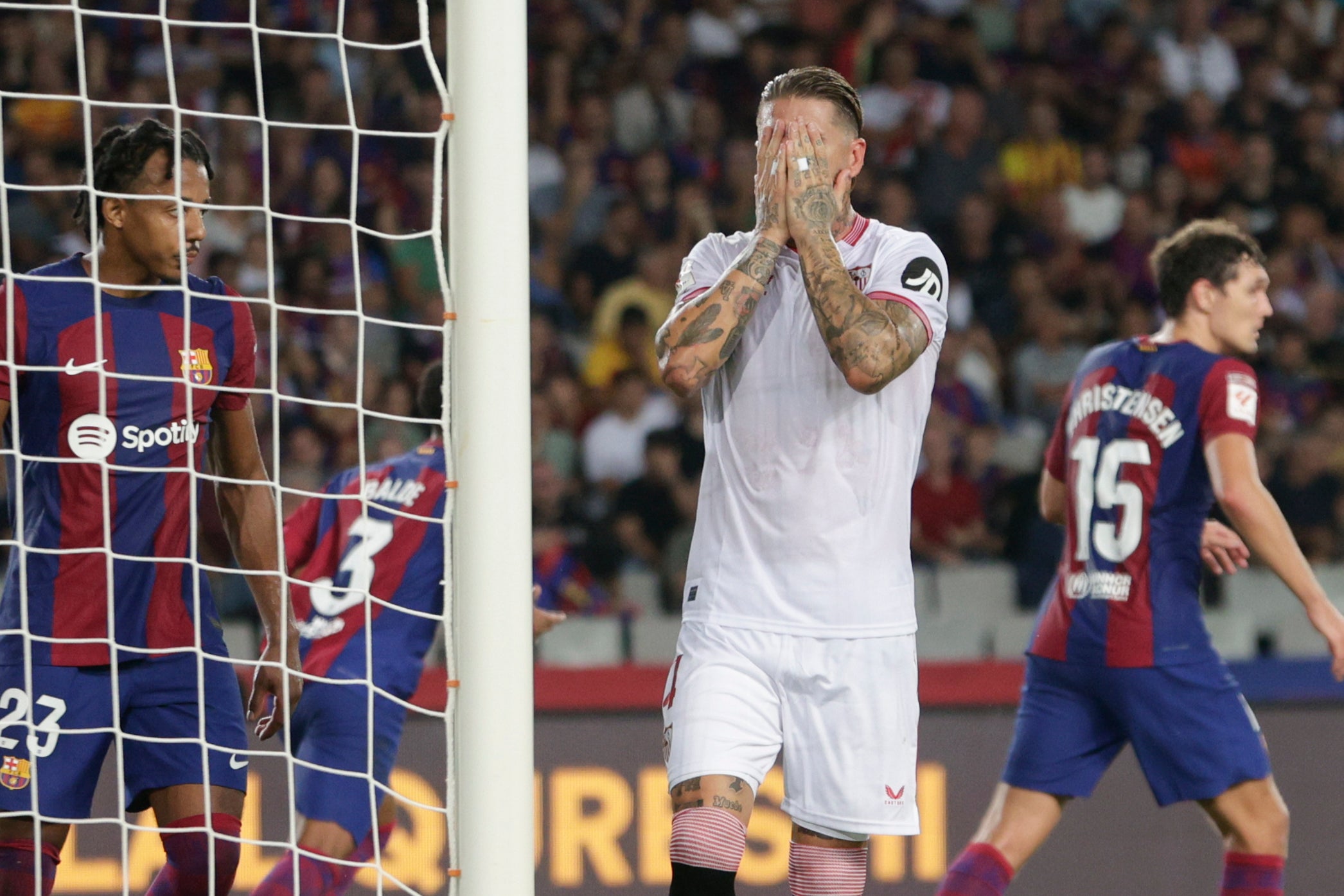 Ramos decide en Montjuïc... para el Barça Ramos decide en Montjuïc... para el Barça