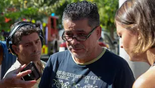Imagen del padre de una de las jóvenes desaparecidas en el incendio de la discoteca de Murcia