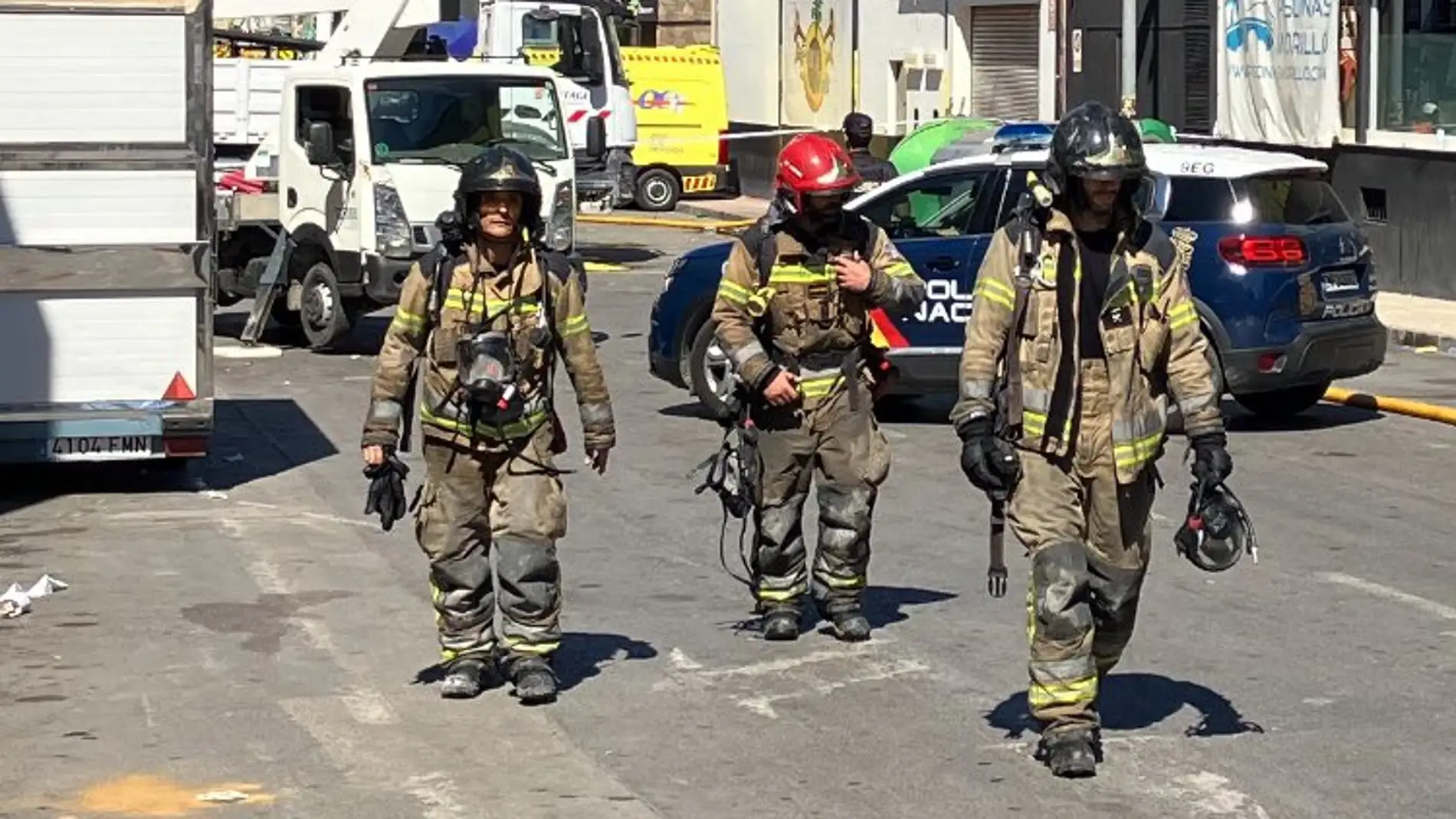 Los bomberos han estado todo el día trabajando, sin descanso, en la tragedia de las discotecas de Murcia