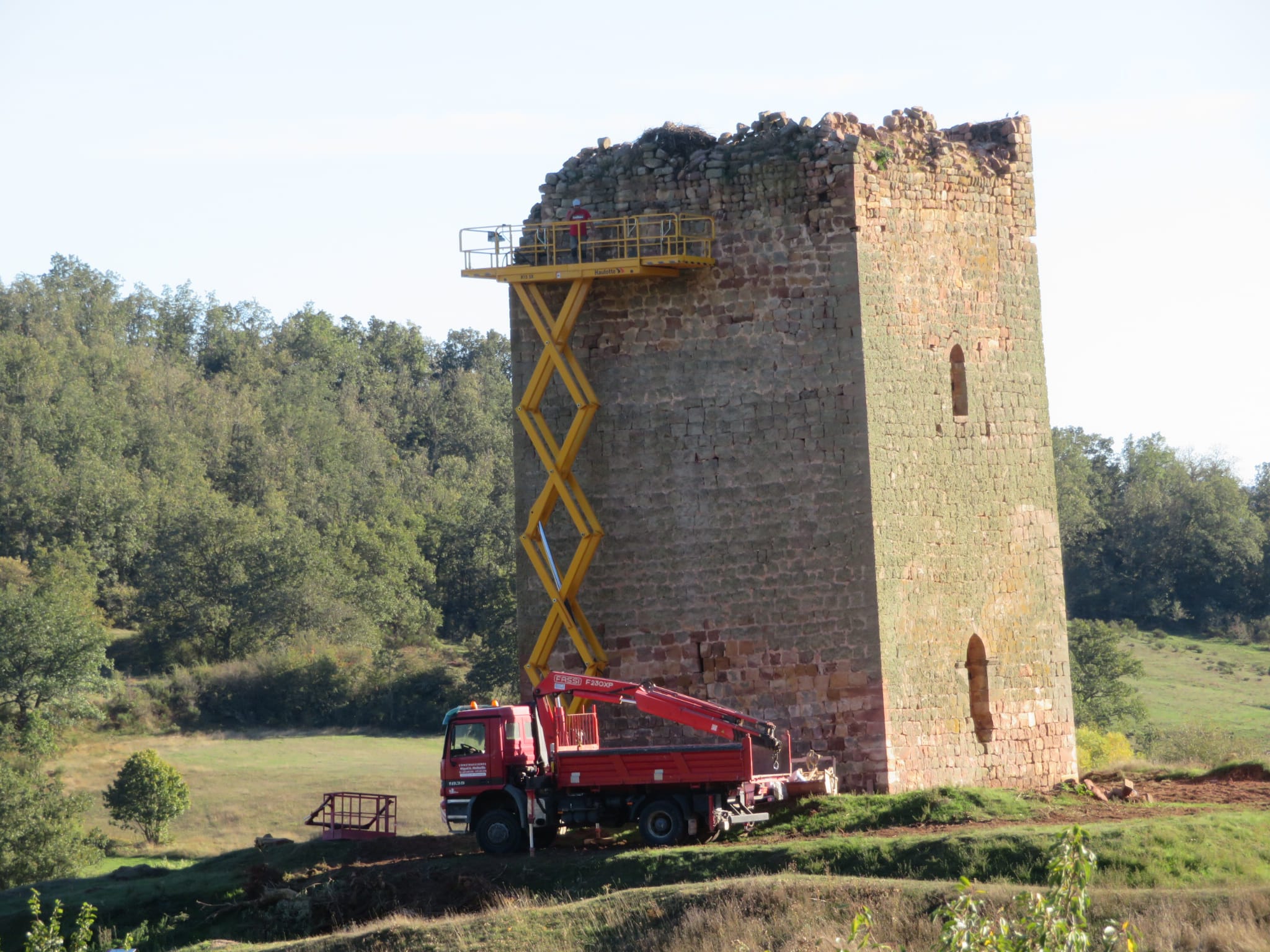 Arrancan las obras de consolidación de la Torre Medieval de Villanueva Arrancan las obras de consolidación de la Torre Medieval de Villanueva