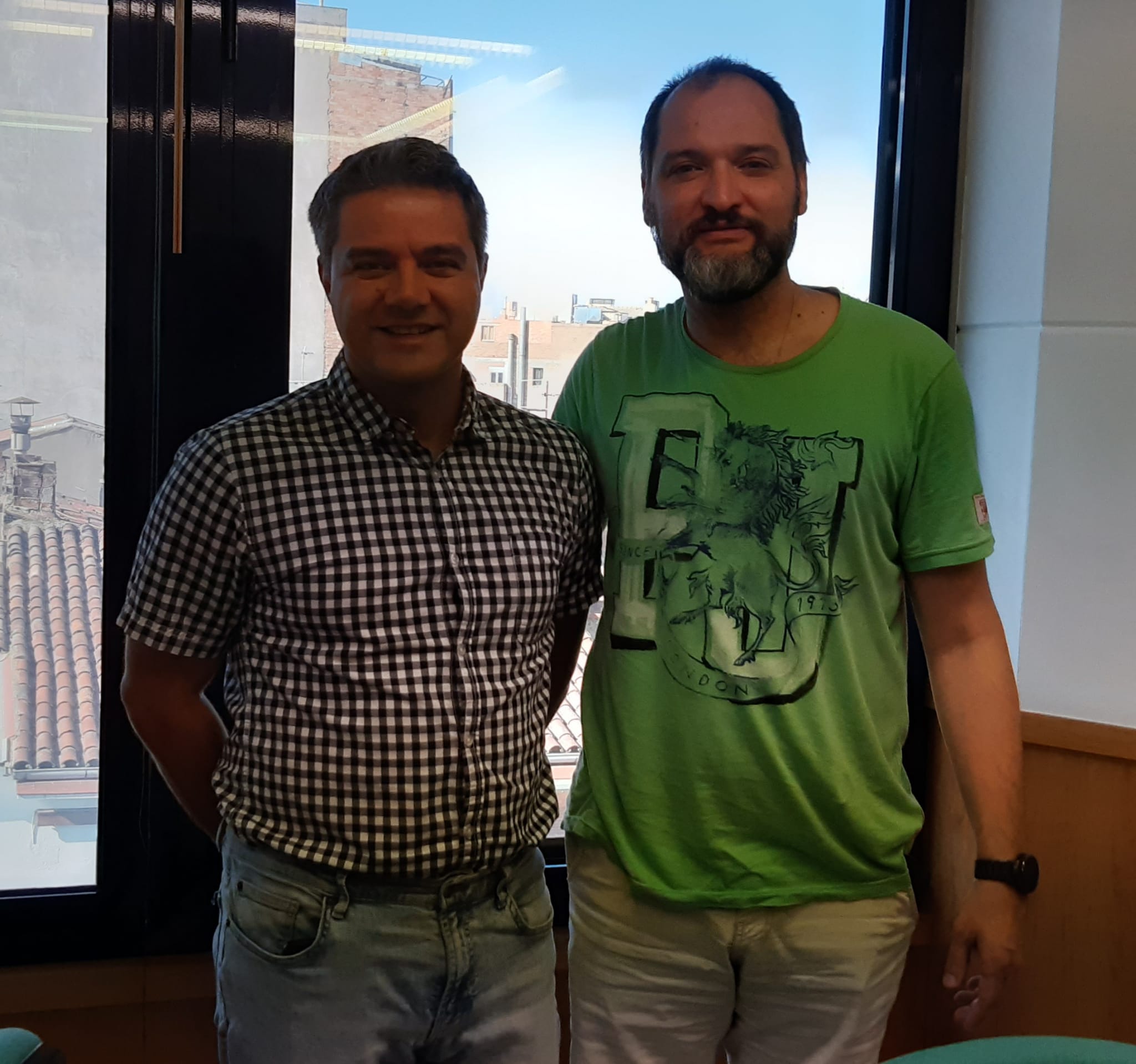 Tertúlia esportiva: Cap de setmana de victòries lleidatanes, amb un Lleida Esportiu que perd però segueix líder Tertúlia esportiva: Cap de setmana de victòries lleidatanes, amb un Lleida Esportiu que perd però segueix líder