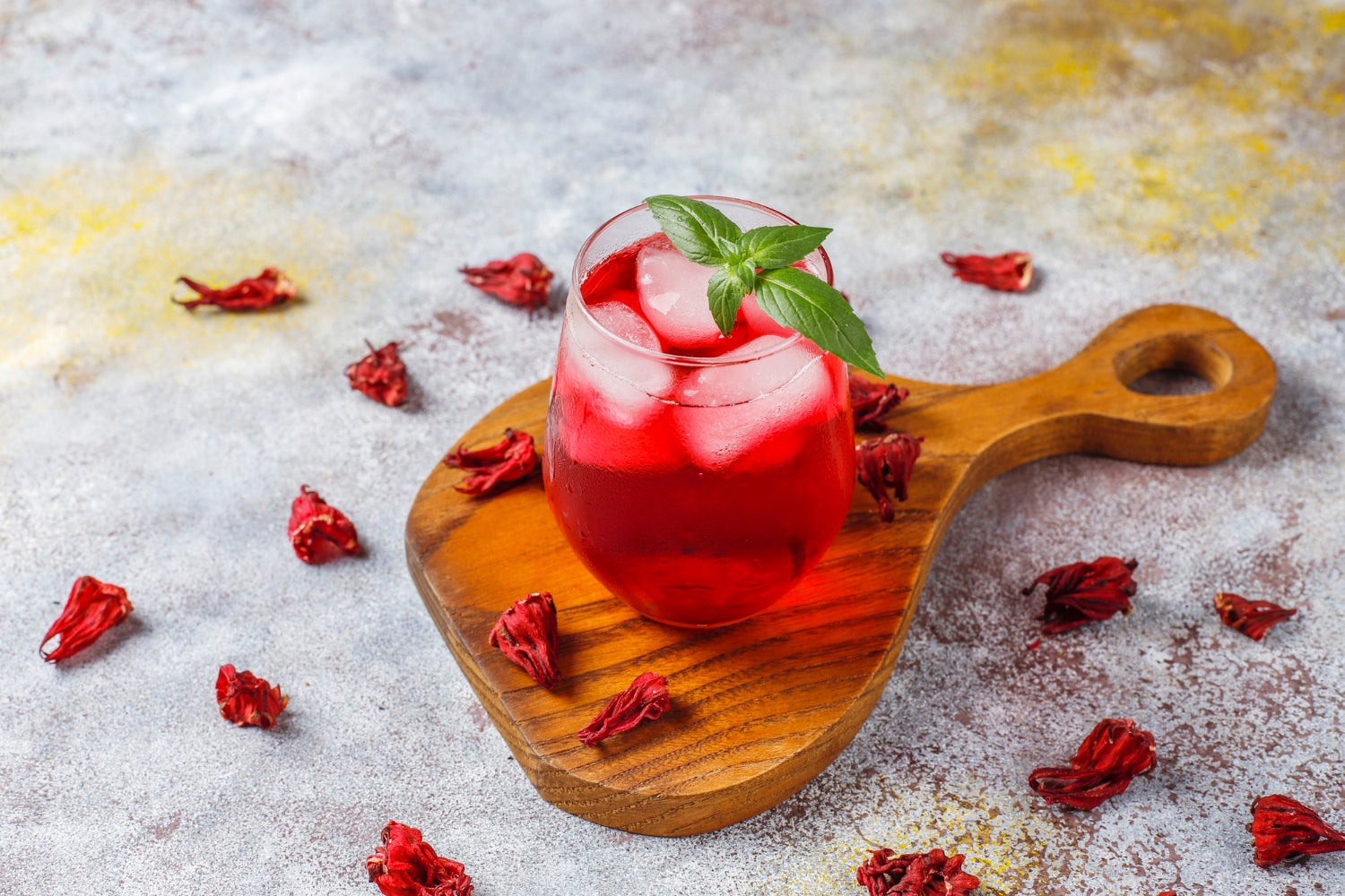 Qué es el hibiscus, el superalimento natural que previene la anemia y disminuye el colesterol Qué es el hibiscus, el superalimento natural que previene la anemia y disminuye el colesterol