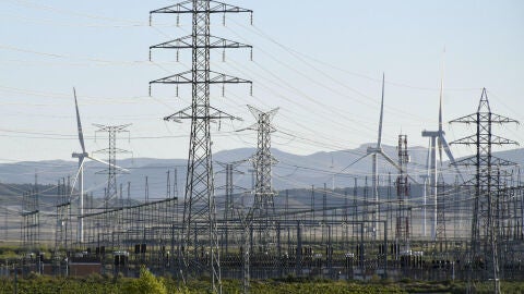 Emergencia energética en Canarias. El ejecutivo insta al Estado a que adopte medidas urgentes