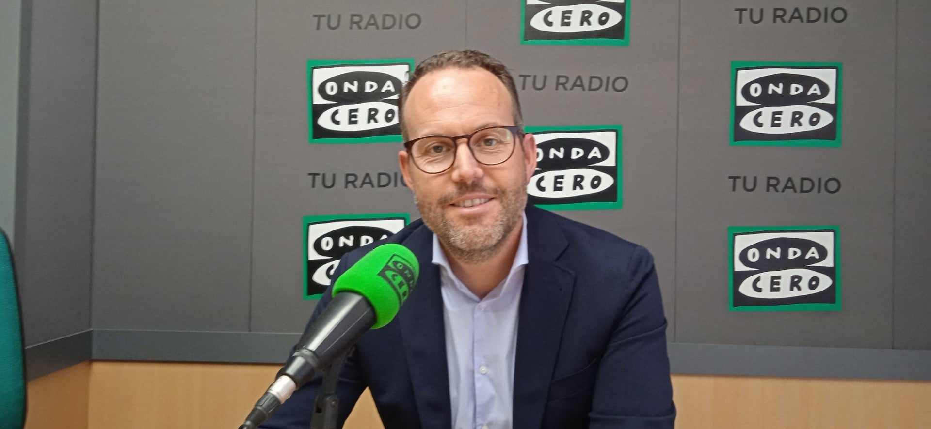 Héctor Díez: "Mucha ornamentación, récord de asesores y una bajada de impuestos pírrica" Héctor Díez: "Mucha ornamentación, récord de asesores y una bajada de impuestos pírrica"
