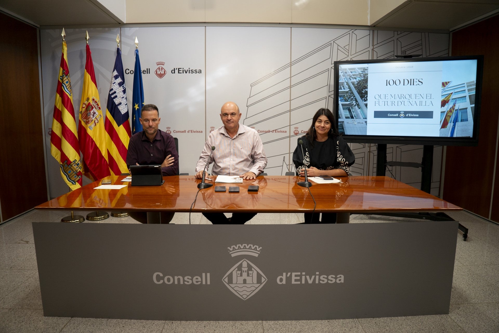 Vicent Marí presume de que los ibicencos vuelven a ser escuchados y respetados por el Govern balear Vicent Marí presume de que los ibicencos vuelven a ser escuchados y respetados por el Govern balear
