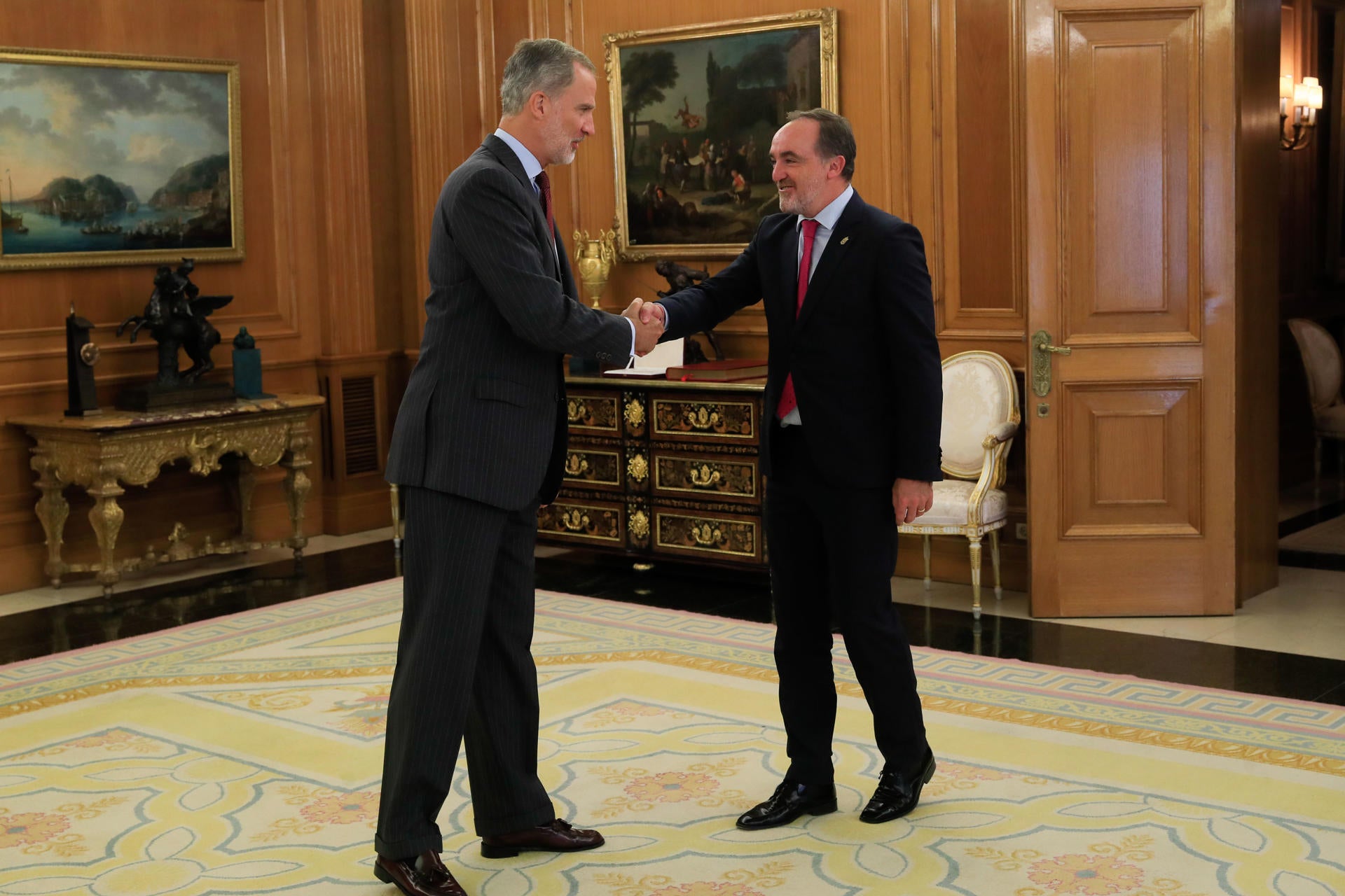 UPN mantiene su 'no' a Sánchez por ir de la mano con Otegi, Junqueras y Puigdemont UPN mantiene su 'no' a Sánchez por ir de la mano con Otegi, Junqueras y Puigdemont