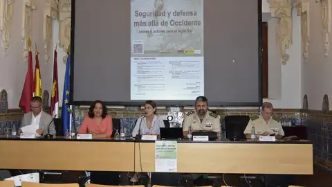 Expertos en seguridad reflexionan sobre espacios estratégicos en la defensa global Expertos en seguridad reflexionan sobre espacios estratégicos en la defensa global