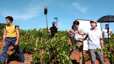 Un momento del rodaje &quot;Cariñena, vino del mar&quot;