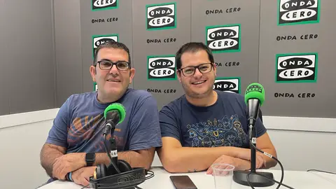 Pepe Esquerdo y Xente Sebastià, miembros del Grup de Danses Centener Pepe Esquerdo y Xente Sebastià, miembros del Grup de Danses Centener