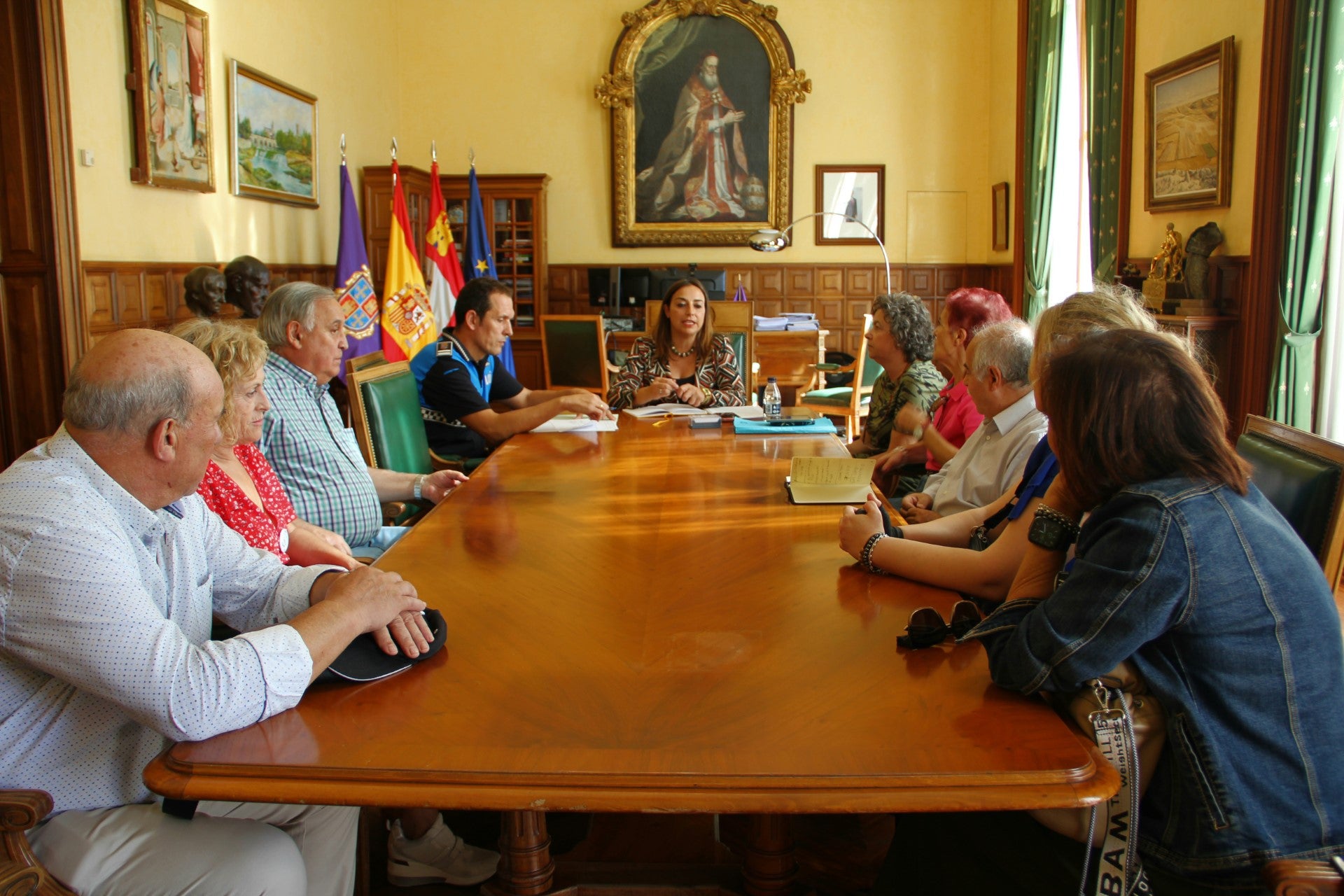 El Ayuntamiento de Palencia reforzará la presencia policial en el barrio del Carmen El Ayuntamiento de Palencia reforzará la presencia policial en el barrio del Carmen