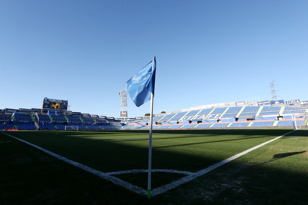 El Getafe y el Ayuntamiento acuerdan retirar el nombre de Alfonso Pérez del estadio El Getafe y el Ayuntamiento acuerdan retirar el nombre de Alfonso Pérez del estadio