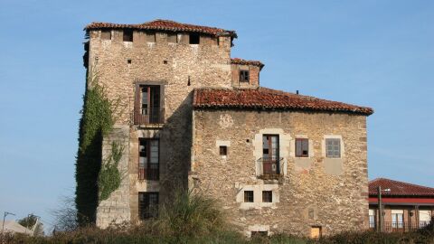 Torre-Palacio Calder&oacute;n de la Barca en Viveda