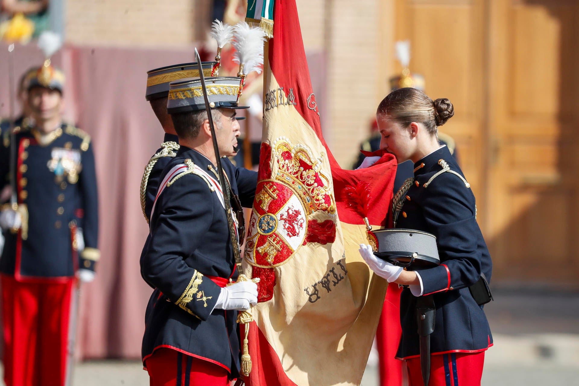 La princesa Leonor jura bandera en Zaragoza en presencia de los reyes La princesa Leonor jura bandera en Zaragoza en presencia de los reyes