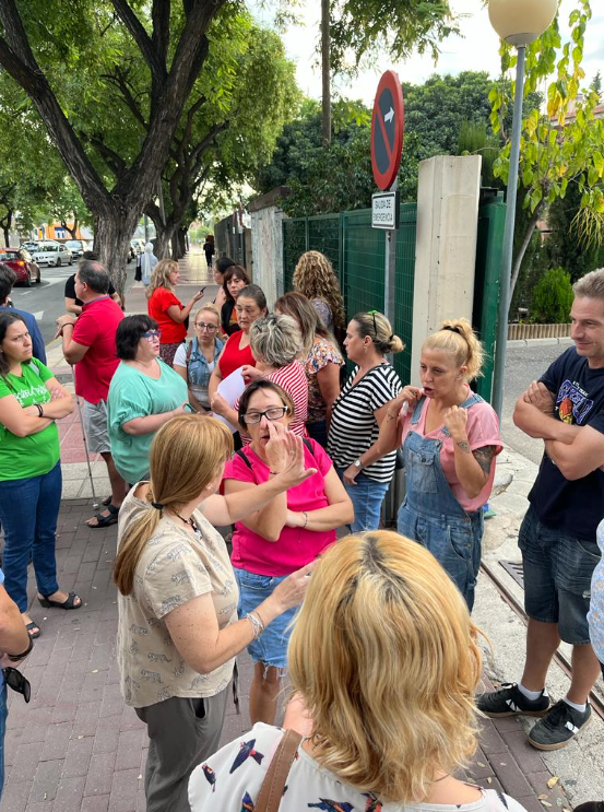 Niños de educación especial con movilidad reducida llevan más de 30 días sin transporte escolar Niños de educación especial con movilidad reducida llevan más de 30 días sin transporte escolar