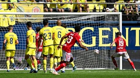 La UD celebra su primer gol en La Cerámica La UD celebra su primer gol en La Cerámica