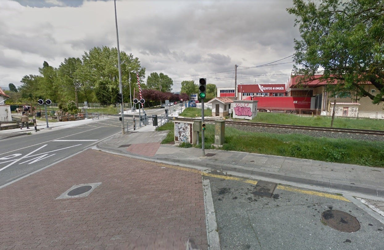 El paso a nivel de Berriozar se cobra una nueva víctima El paso a nivel de Berriozar se cobra una nueva víctima