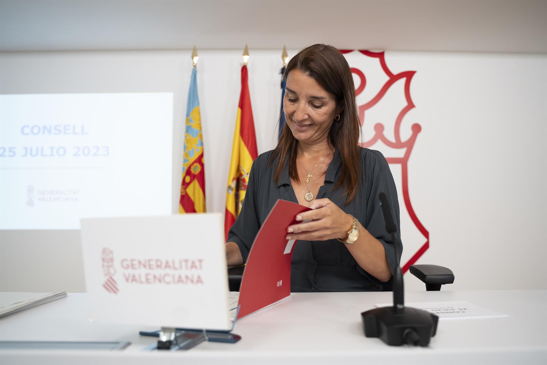 Merino, sobre las críticas por la reforma fiscal: "No vamos a ceñirnos a la supuesta pérdida de recaudación de un impuesto concreto" Merino, sobre las críticas por la reforma fiscal: "No vamos a ceñirnos a la supuesta pérdida de recaudación de un impuesto concreto"